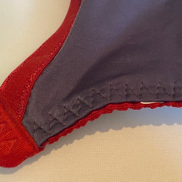 European Half Padded Bra 30G - Picture 4 of 6